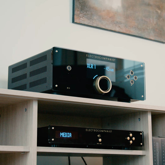 EC 5 Stereo Reference Preamplifier